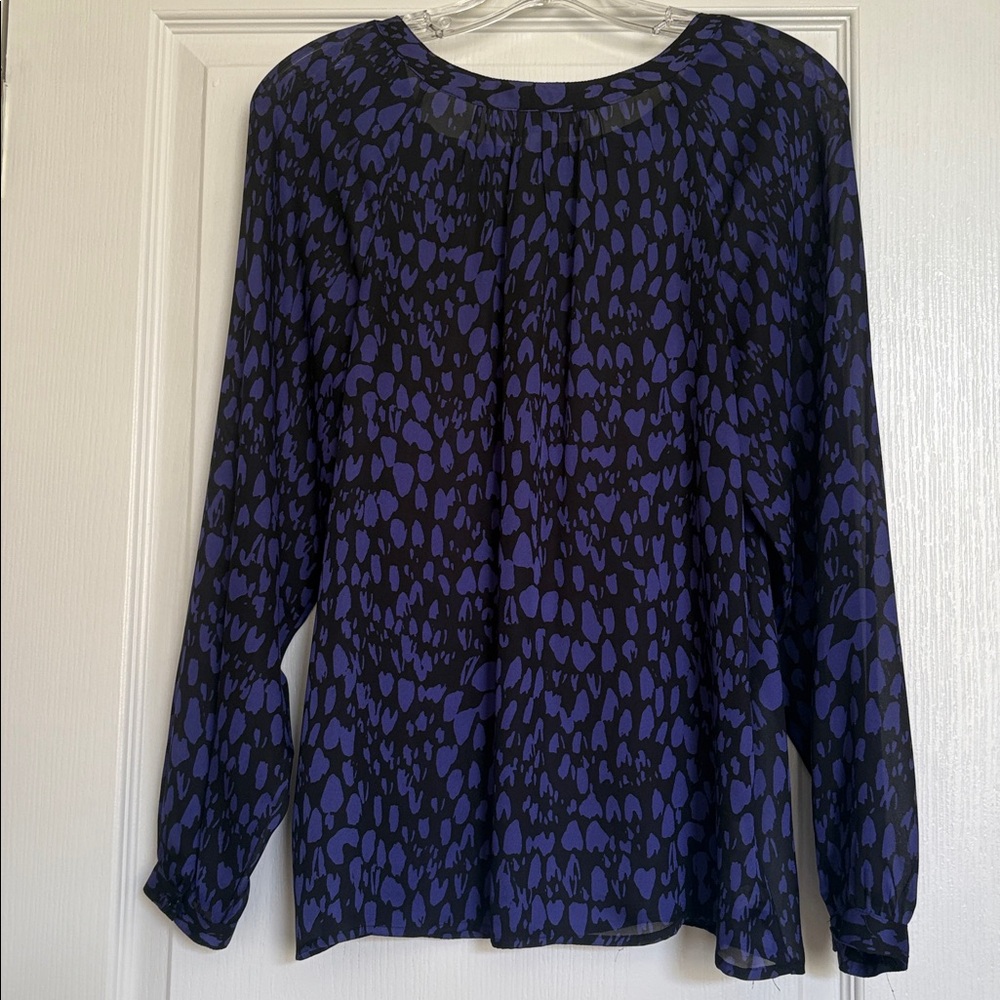 LOFT black and Lavender Print Top with bow‎ at neckline size small - Picture 2 of 4